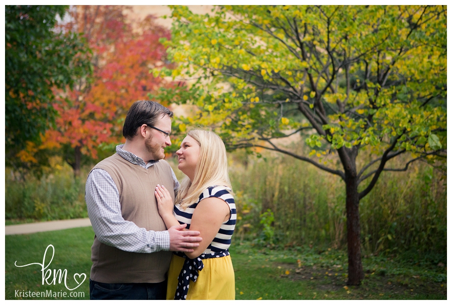 Downtown Indianapolis Fall Engagement Photography
