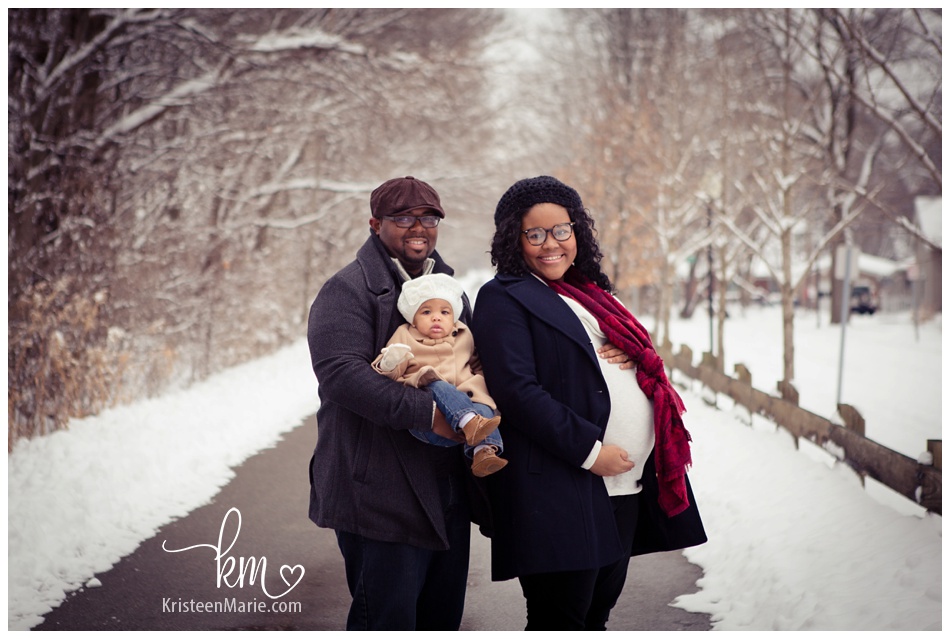 Winter maternity session in Indianapolis, IN