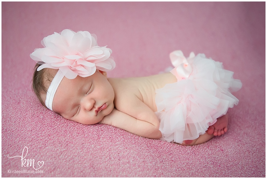 little newborn baby princess with large bow headband/ newborn baby tutu