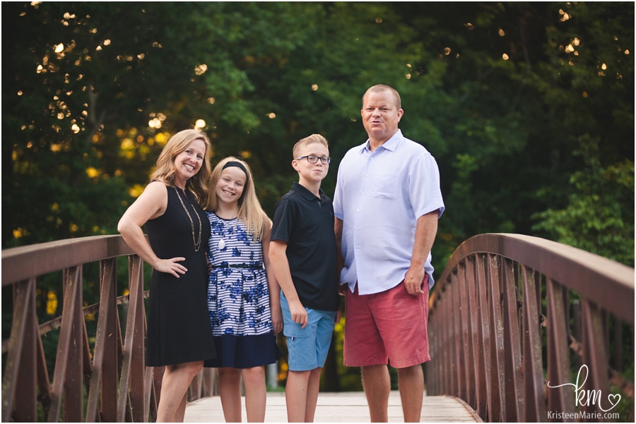 Family pictures on a bridge in Indianapolis