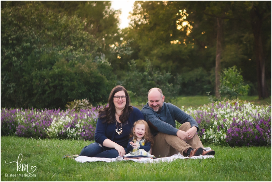 family photography in holcomb gardens