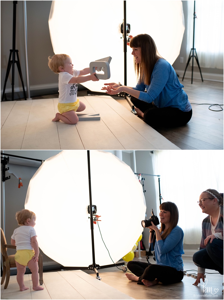 behind the scenes image of child portrait session