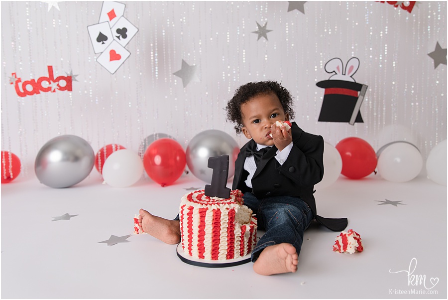 birthday boy eating cake - 1st birthday cake smash