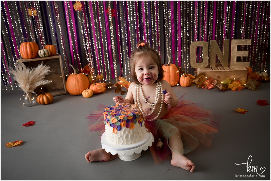 happy birthday girl - pumpkin themed cake smash session