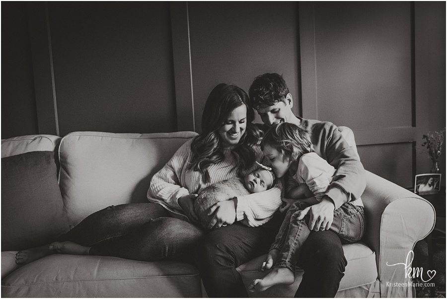 black and white Indianapolis newborn photography
