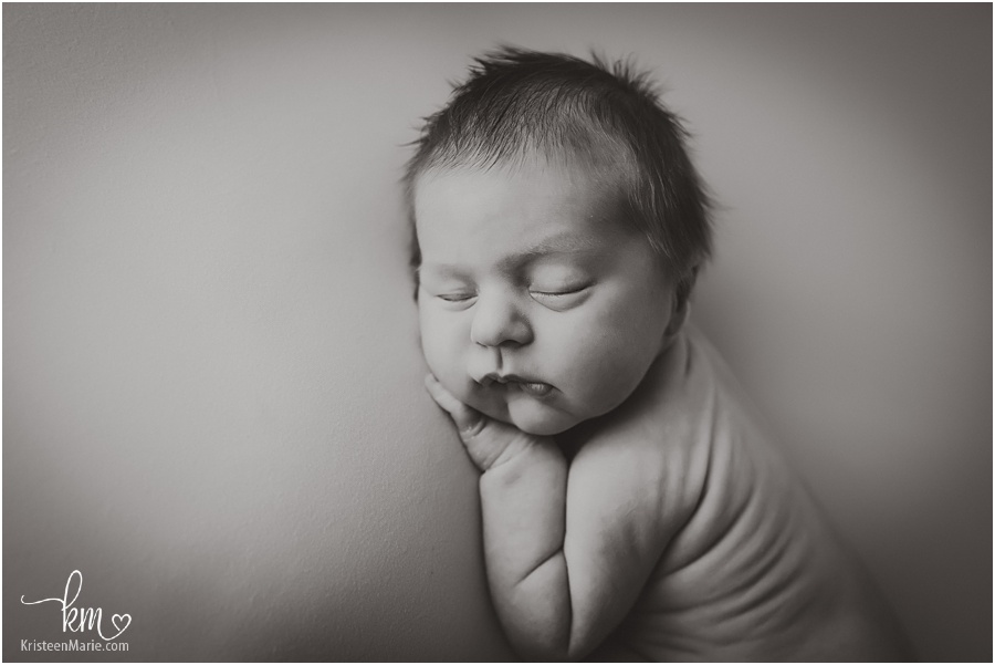 Timeless black and white newborn photography