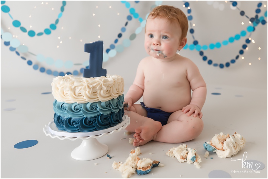 blue and white first birthday cake smash