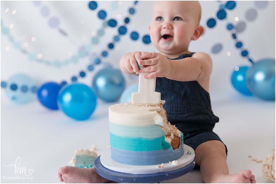 blue ombre 1st birthday smash cake
