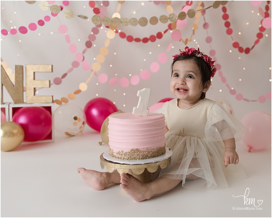 Indianapolis cake smash photography - pink and gold session