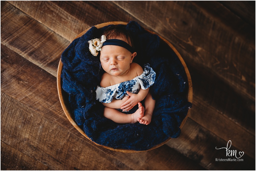Indianapolis newborn photography - newborn girl in blue