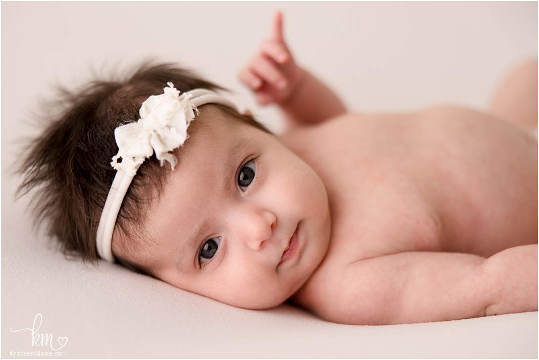 6 week old baby girl - child photography