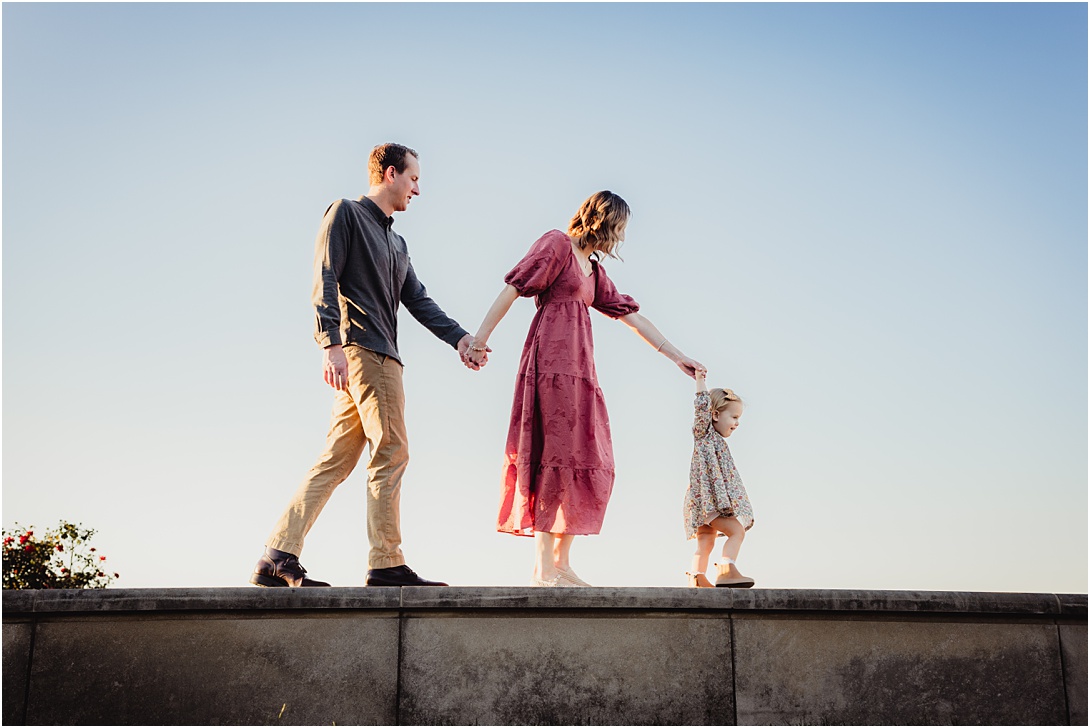 walking family photography